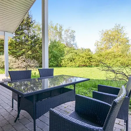 3 Bedroom Lovely In Prázdninový dům Ebeltoft