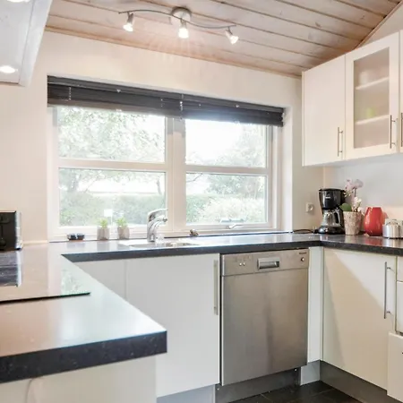 3 Bedroom Lovely In Ebeltoft