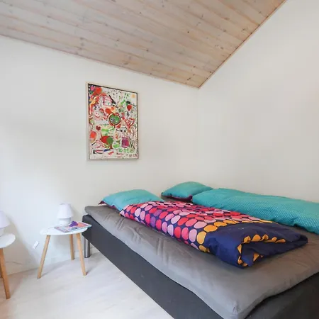 3 Bedroom Lovely In Prázdninový dům