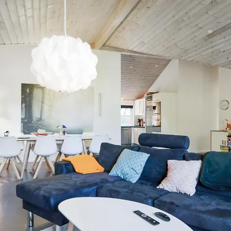 3 Bedroom Lovely In Ebeltoft
