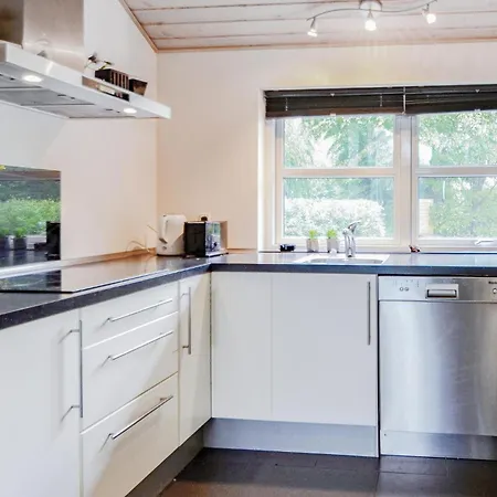 3 Bedroom Lovely In